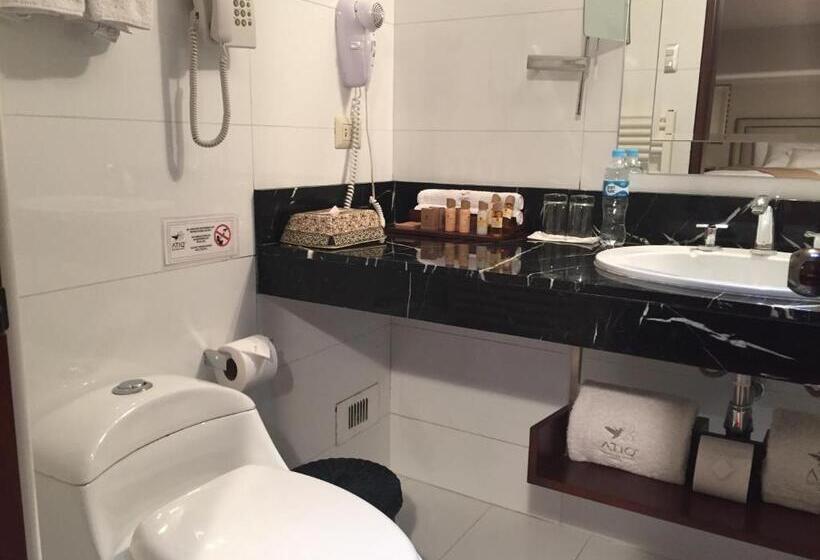 سوییت جونیور, Atiq Boutique