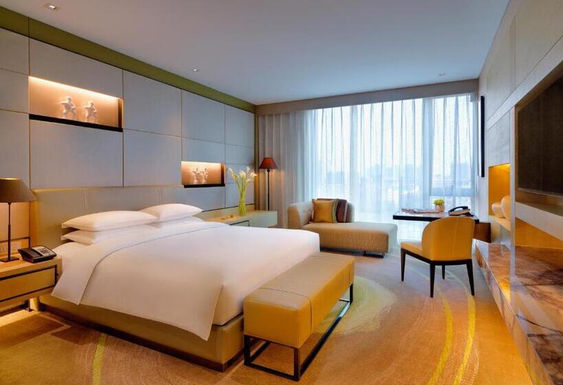 Club Room King Bed, Hyatt Regency Tianjin East