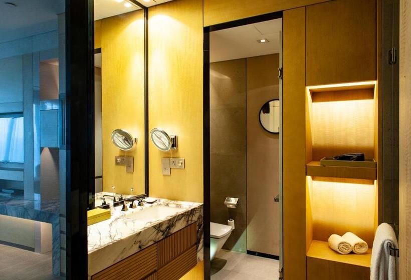 اتاق استاندارد با تخت بزرگ, Hyatt Regency Tianjin East