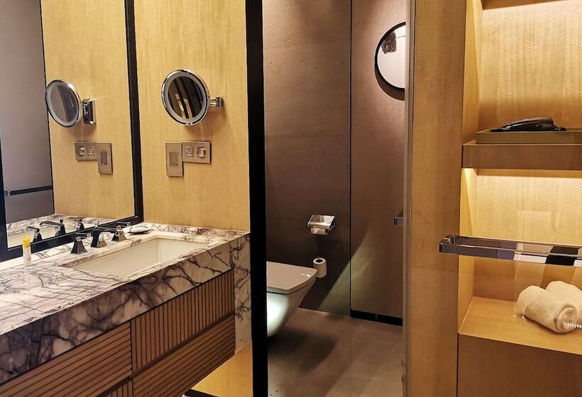 اتاق کلاب, Hyatt Regency Tianjin East