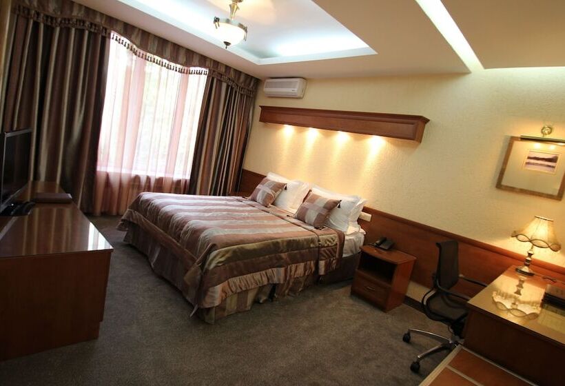 اتاق استاندارد, Uyut Almaty