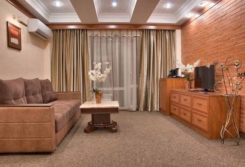 سوییت, Uyut Almaty