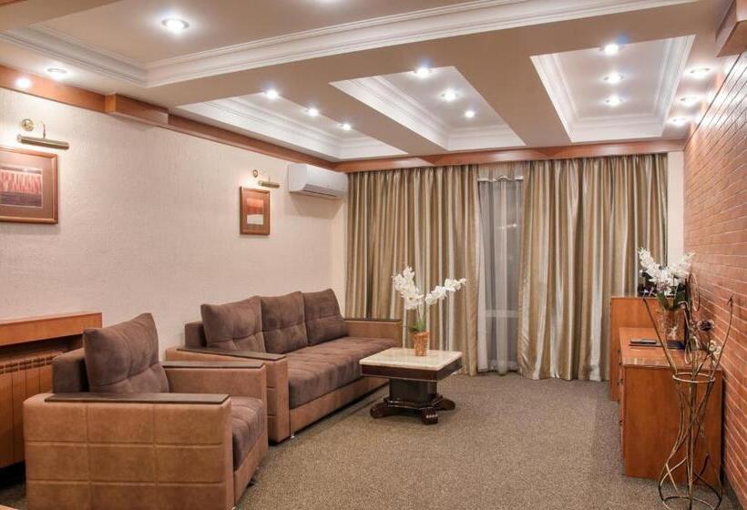 سوییت, Uyut Almaty