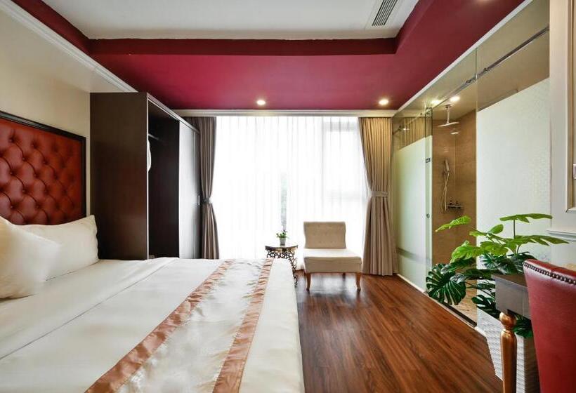 استودیو خانوادگی, Cicilia City Hotel Saigon Center