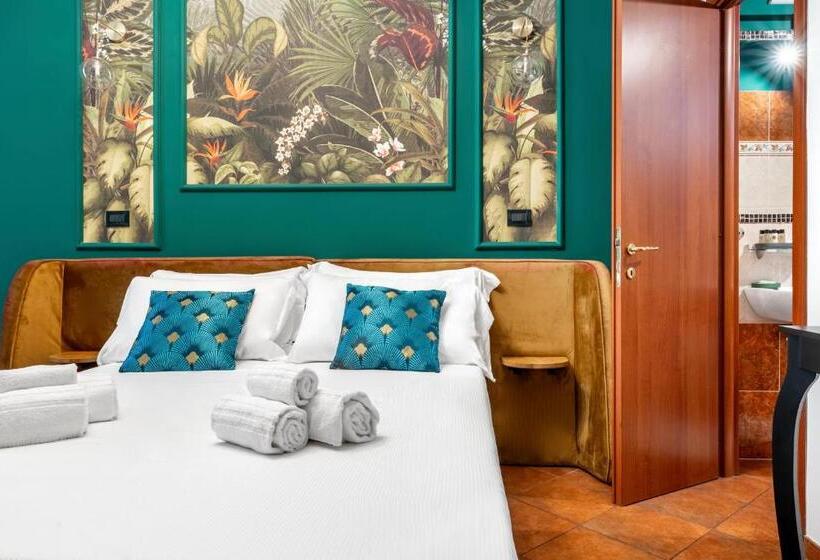 اتاق استاندارد سه نفره, Colosseo Relais