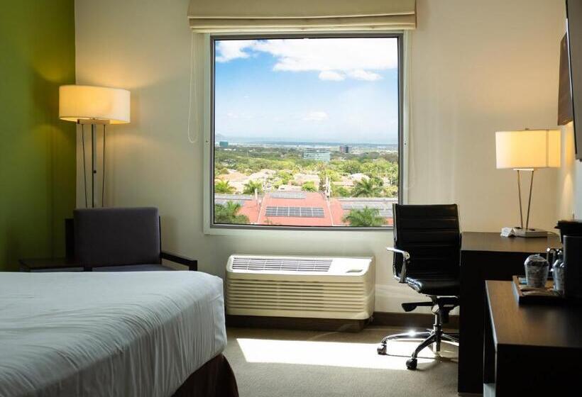 带大床的标准间, Holiday Inn Express Managua, An Ihg