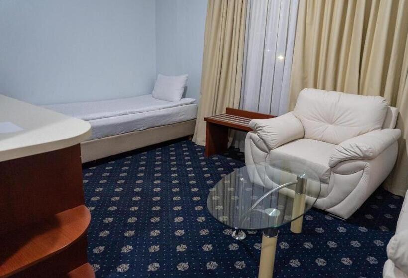 Apartamento 2 Dormitorios con Balcón, Salida