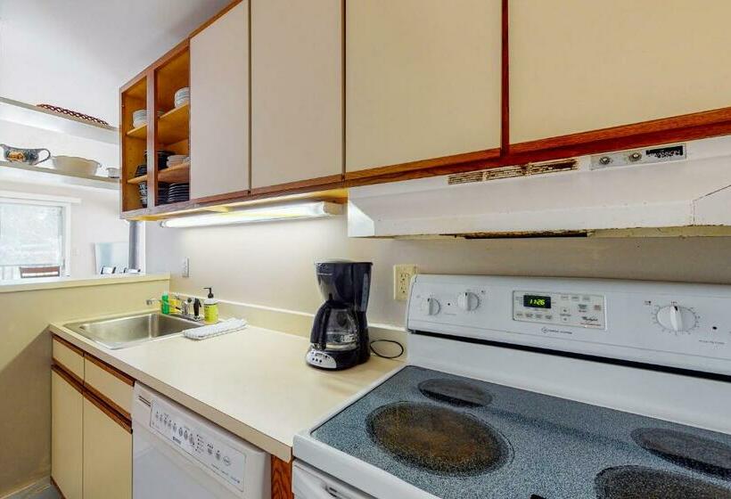Апартаменты 3 Спальни, Trailside Retreat