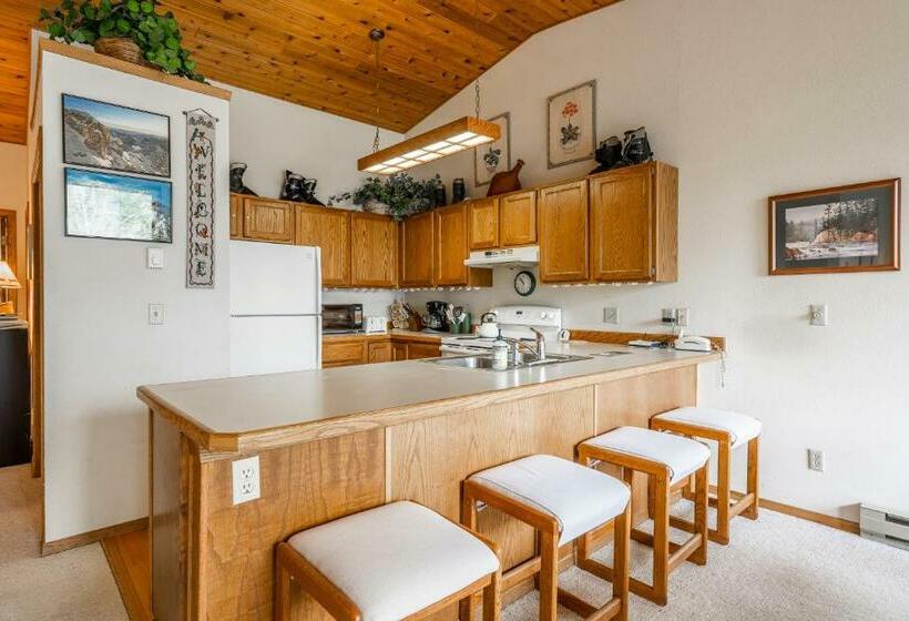 Апартаменты 3 Спальни, Hidden Village 724