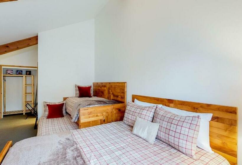 带2个卧室的公寓, Pinewood Delightful Retreat