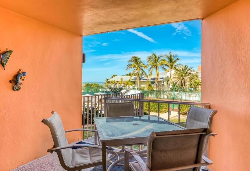 Апартаменты 3 Спальни, Reef Club 306