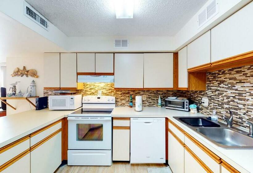 带2个卧室的公寓, Surfcrest 201