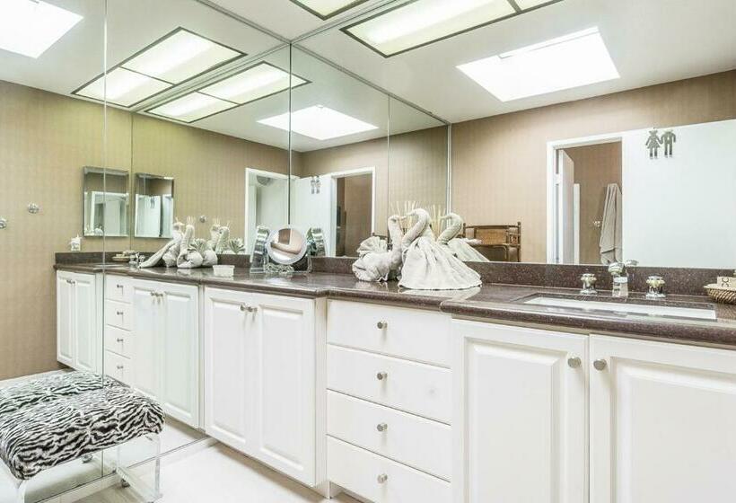 ２ベッドルームアパートメント, Rancho Mirage Condo