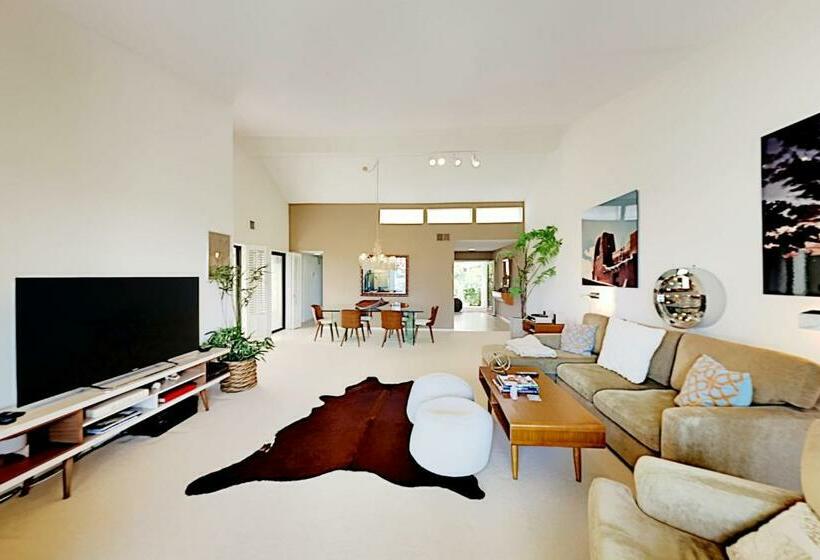２ベッドルームアパートメント, Rancho Mirage Condo