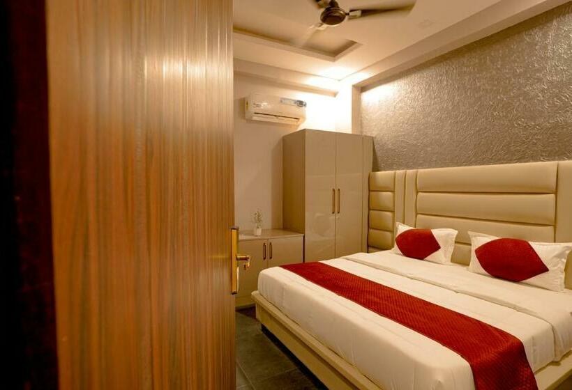 デラックスルーム, The Connaught House Jaipur