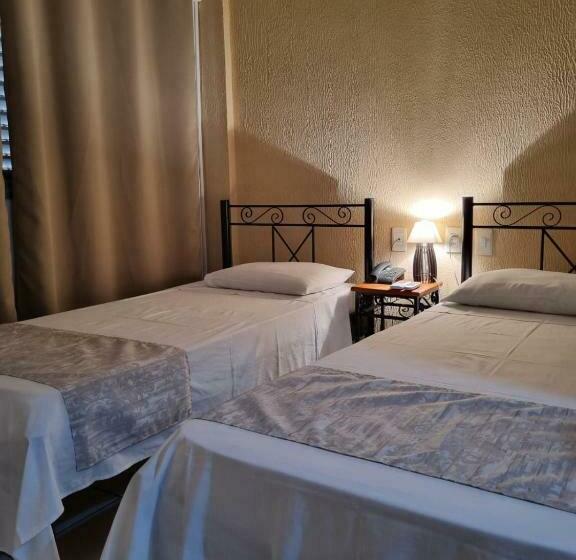 Номер Economy, Palace Hotel Três Poderes