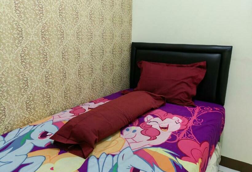 Апартаменты 2 Спальни, Arsakha 001 Apartemen Cibubur Village By Nara Property