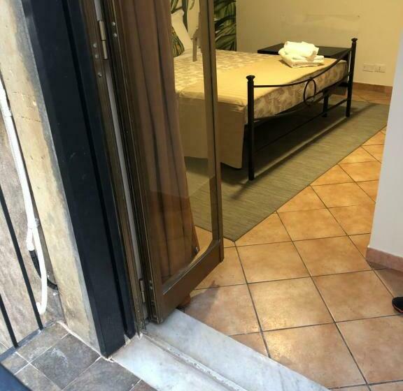 آپارتمان 1 خوابه با بالکن, Narciso Katane Suites