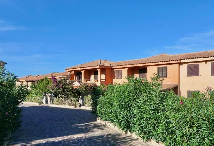 آپارتمان 1 خوابه, Residence A Golfo Di Marinella A 450 Mt Dal Mare