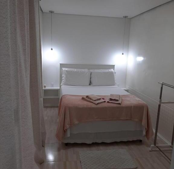 이코노이 4인룸, Villas De Portugal   Apartamento Com Suíte E Varanda Gourmet, Piscina   Praia Do Ervino