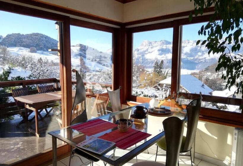Семейный Номер Вид на Горы, Eco Logis Mad In Belledonne