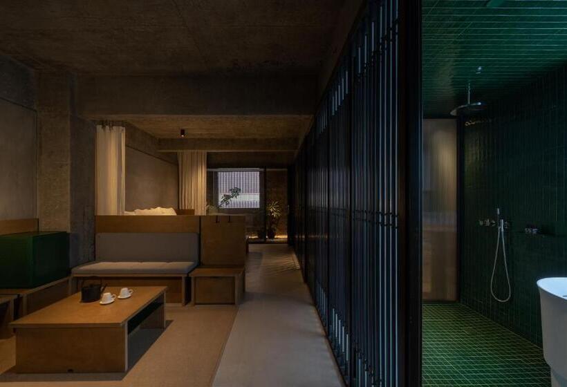 Люкс Повышенной Комфортности, Jiangnan House Nantou