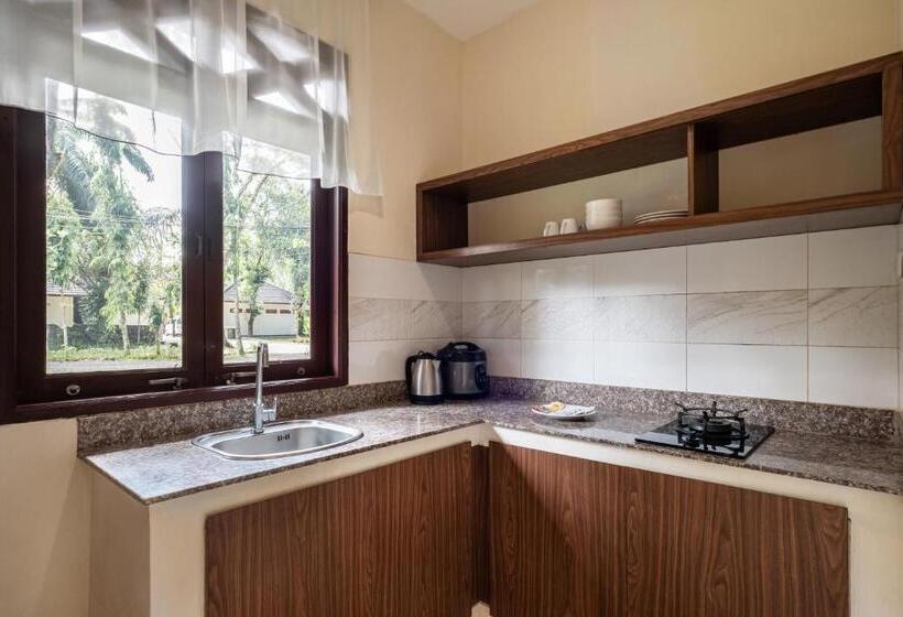 Хижина, Mutiara Carita Cottages