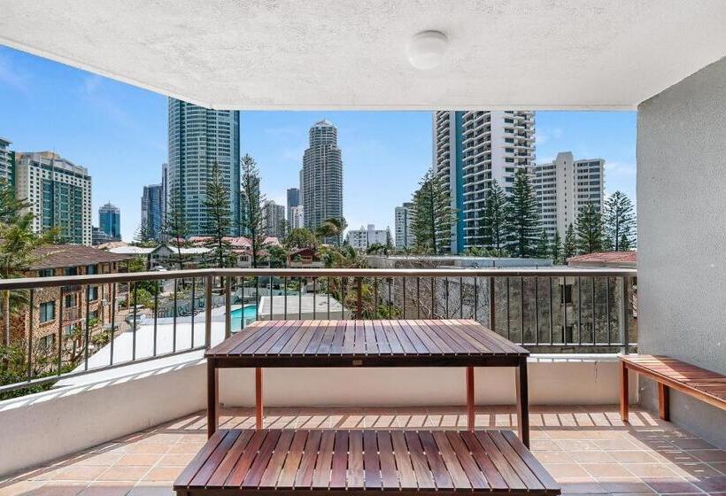 2침실 아파트 정원 전망, Surfers Century Oceanside Apartments