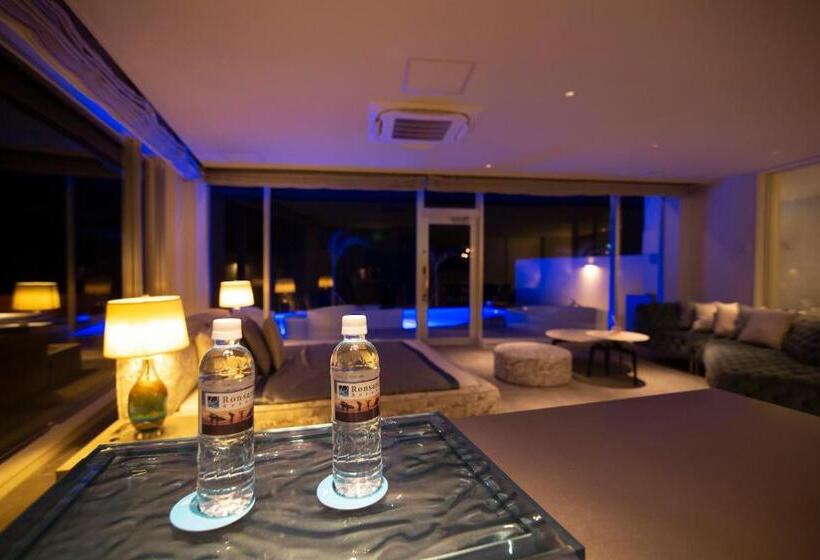 ویلای 1 خوابه با چشم‌انداز دریا, Ronsard Resort Irabu