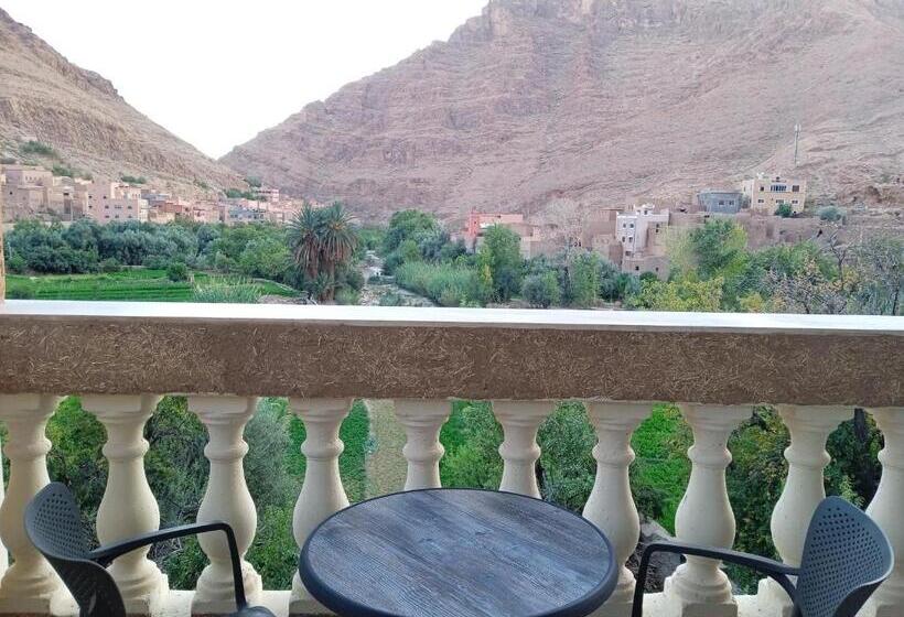 Номер Стандарт Вид на Сад, Relais Des Nomades