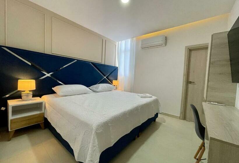 غرفة قياسية, Provincia Plaza