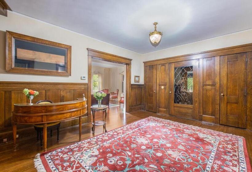 Дом 1 Спальня, Martha S Bed And Breakfast
