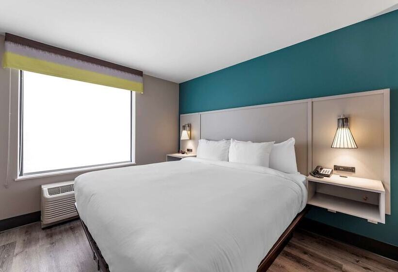 Люкс, Comfort Suites Colorado Springs East  Medical Center Area
