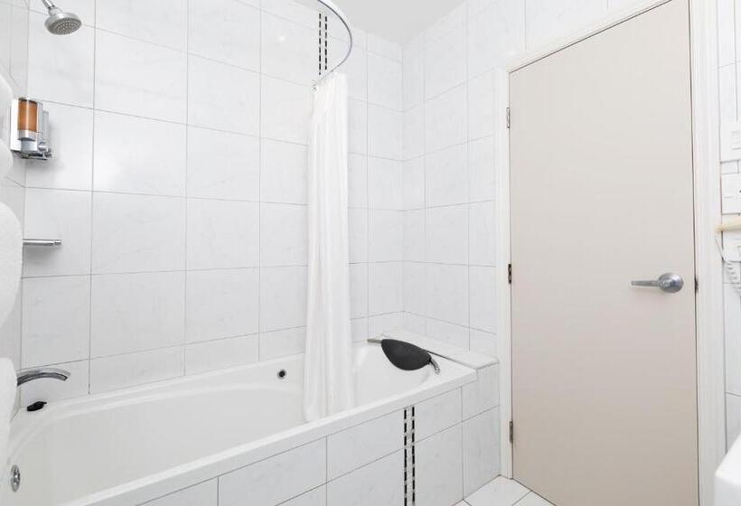Апартаменты 2 Спальни, Beach Street Motel Apartments