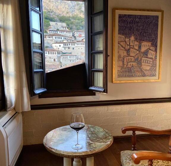 스위트, Boutique Hotel Muzaka