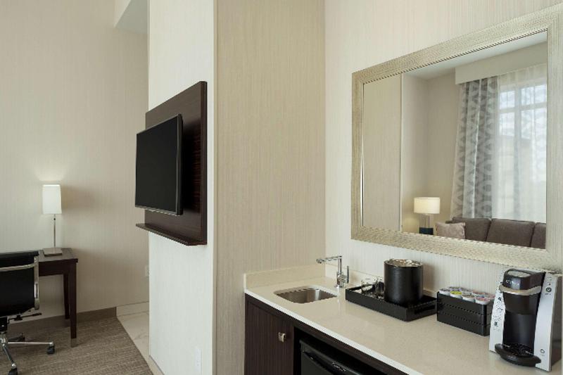 프리미엄 스위트, Embassy Suites Louisville Downtown