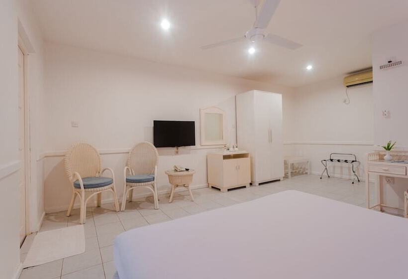 اتاق استاندارد, Equator Village Resort