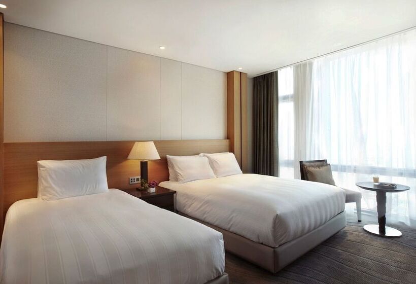 اتاق لوکس خانوادگی, Lotte City Hotel Jeju