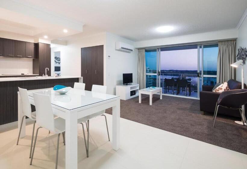 آپارتمان مدیریتی 2 خوابه, Oaks Mackay Rivermarque