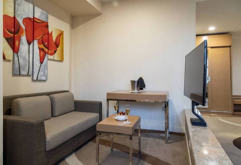 سوییت جونیور, Prideinn Azure Hotel Nairobi Westlands