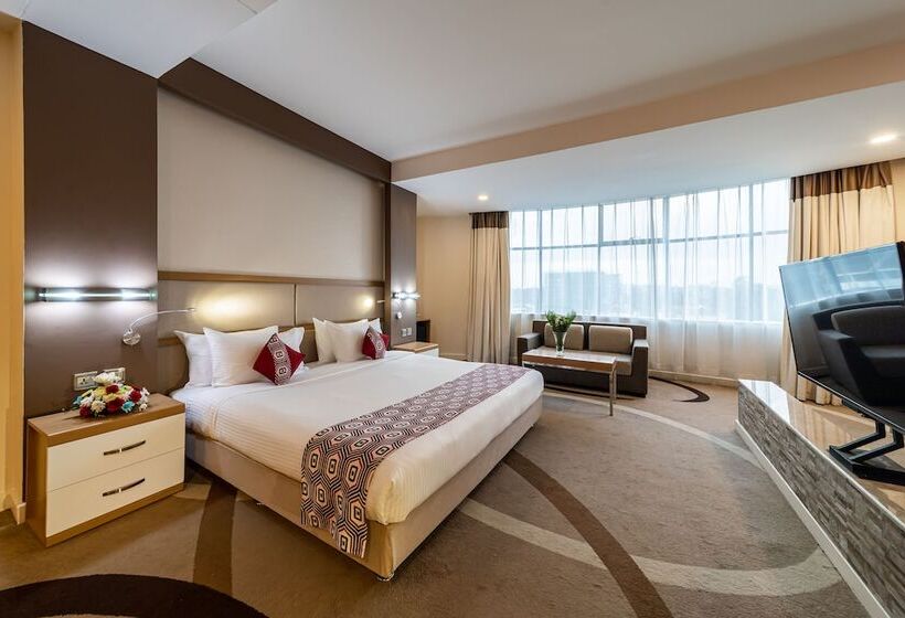 سوییت جونیور, Prideinn Azure Hotel Nairobi Westlands