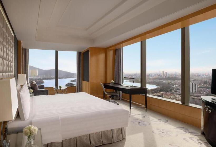 اتاق استاندارد با تخت بزرگ, Shangrila Nanjing