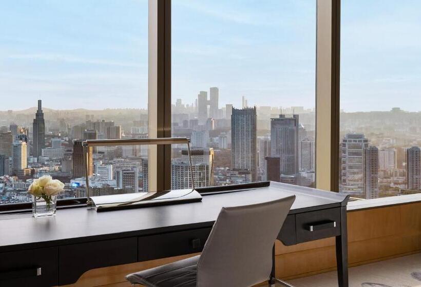 اتاق استاندارد با تخت بزرگ, Shangrila Nanjing
