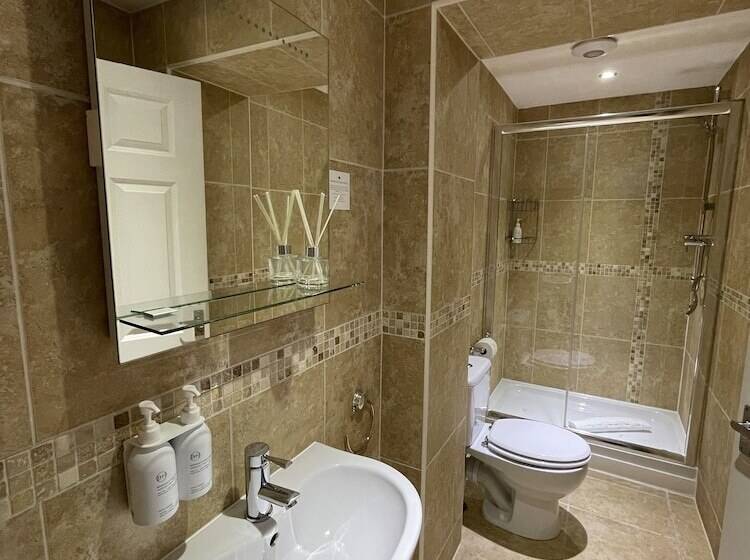 اتاق استاندارد, Wheatlands Lodge Windermere   Adults Only   Free Car Park