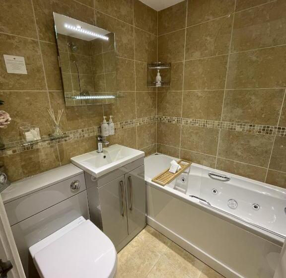 اتاق استاندارد, Wheatlands Lodge Windermere   Adults Only   Free Car Park