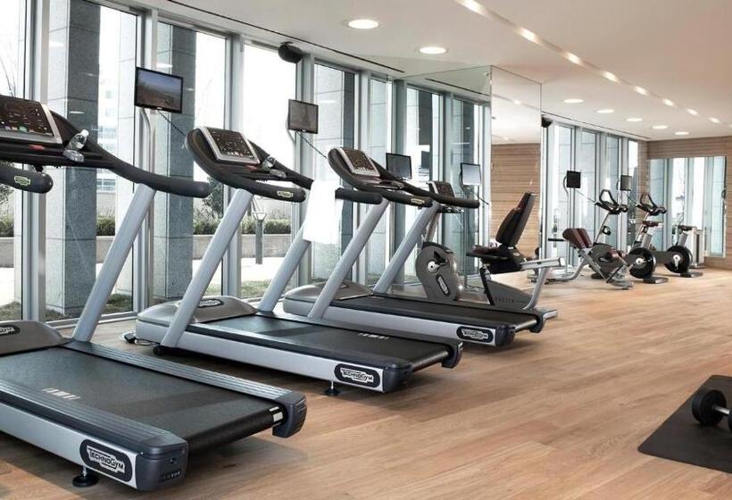 اتاق لوکس با چشم‌انداز دریا, Lotte City Hotel Jeju