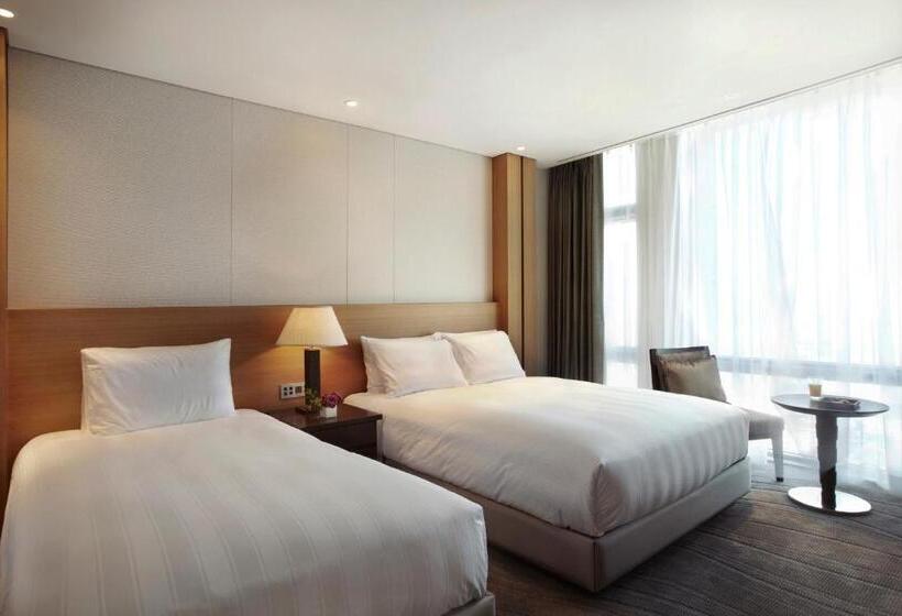 اتاق خانوادگی, Lotte City Hotel Jeju