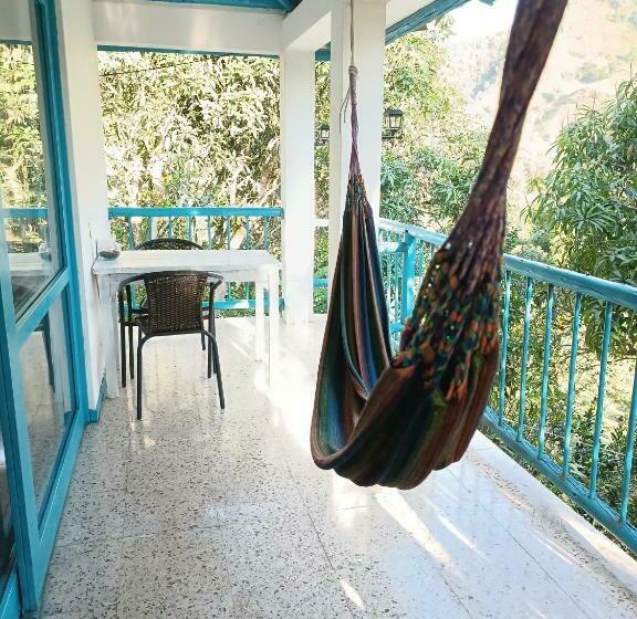 Номер Deluxe с Балконом, Duck House Hostel / La Vega