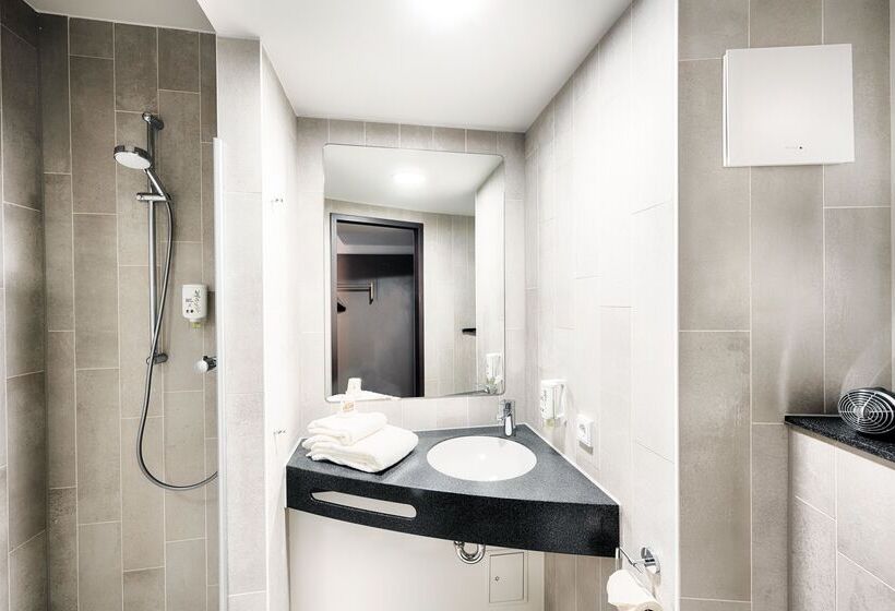 Номер Стандарт, B&b Hotel Bochum City