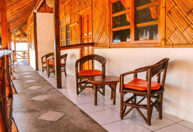 اتاق استاندارد سه نفره, Hanga Roa